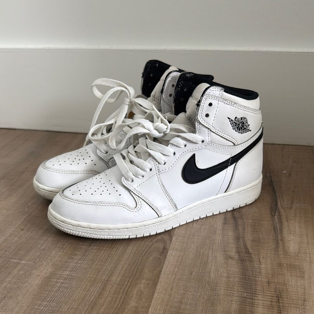 Nike High-Top Jordan 1 Sneakers in White and Black